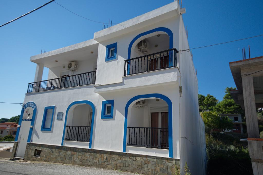 Studios Nelli Alonissos Patitiri  Exterior photo